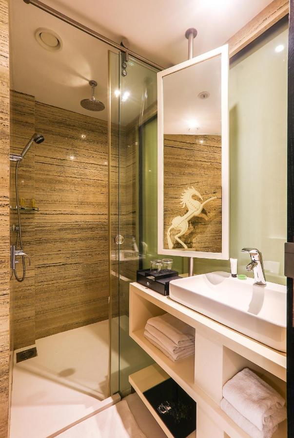 The Empresa Hotel Mumbai Ngoại thất bức ảnh