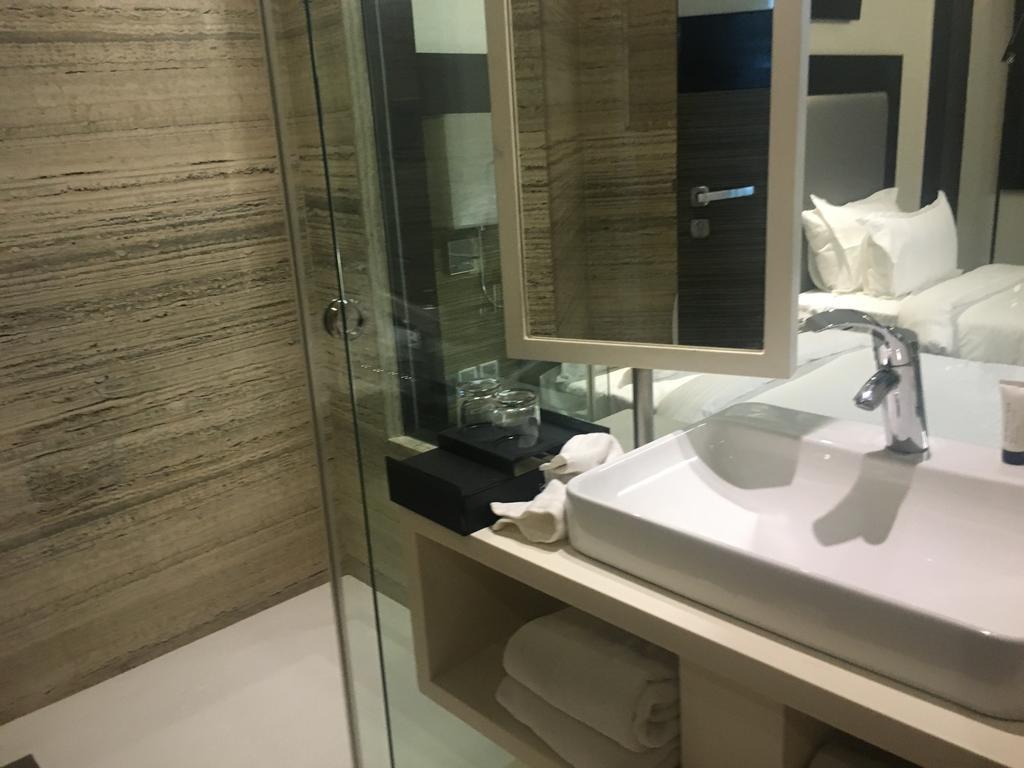 The Empresa Hotel Mumbai Ngoại thất bức ảnh
